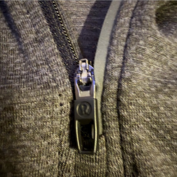 Lululemon Mens medium Metal Vent Tech lightweight Half Zip pullover long sleeve - Picture 9 of 10